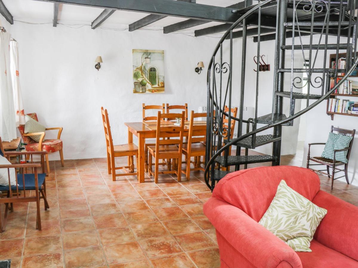 An Teach Ban Villa Rossaveel Exterior photo
